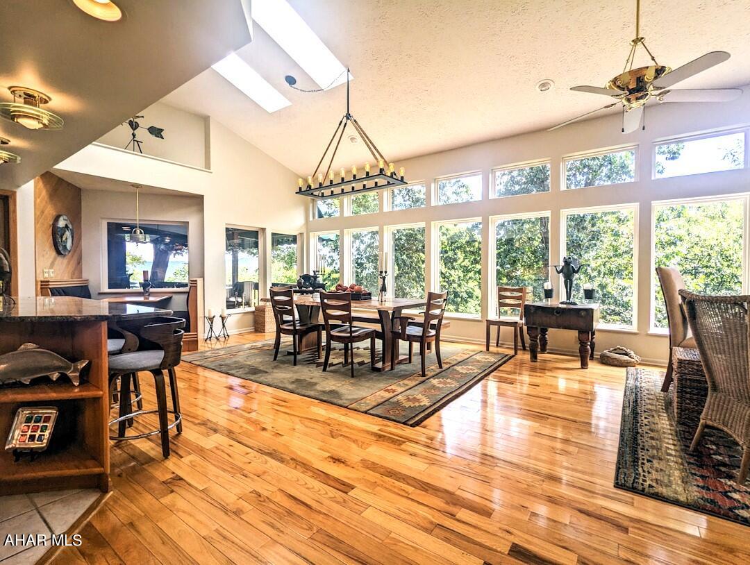 Barclay - Residential