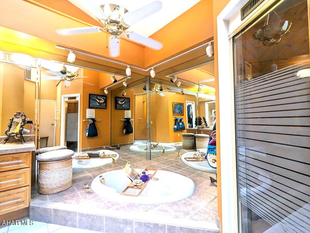 Barclay - Residential