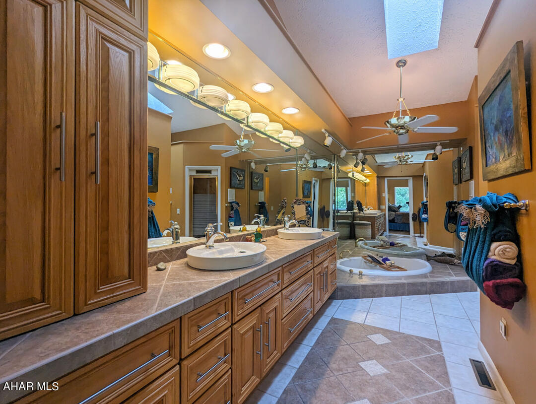 Barclay - Residential