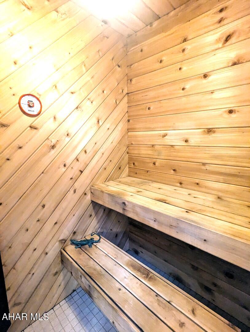 Barclay - Residential