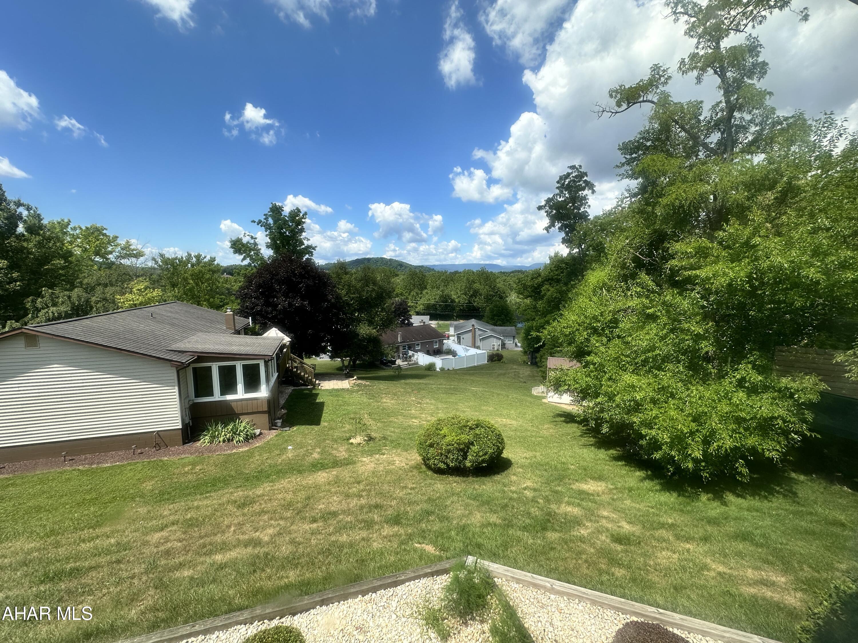 Rolling Hills - Residential