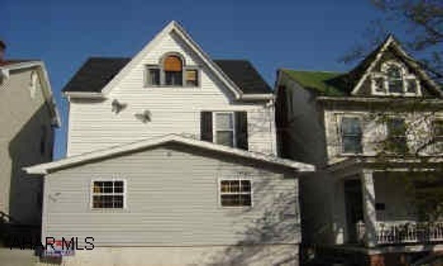 Beautiful 2 Story Totally Remodeled, new furnace, roof, vinyl, central air, Take a look!!!