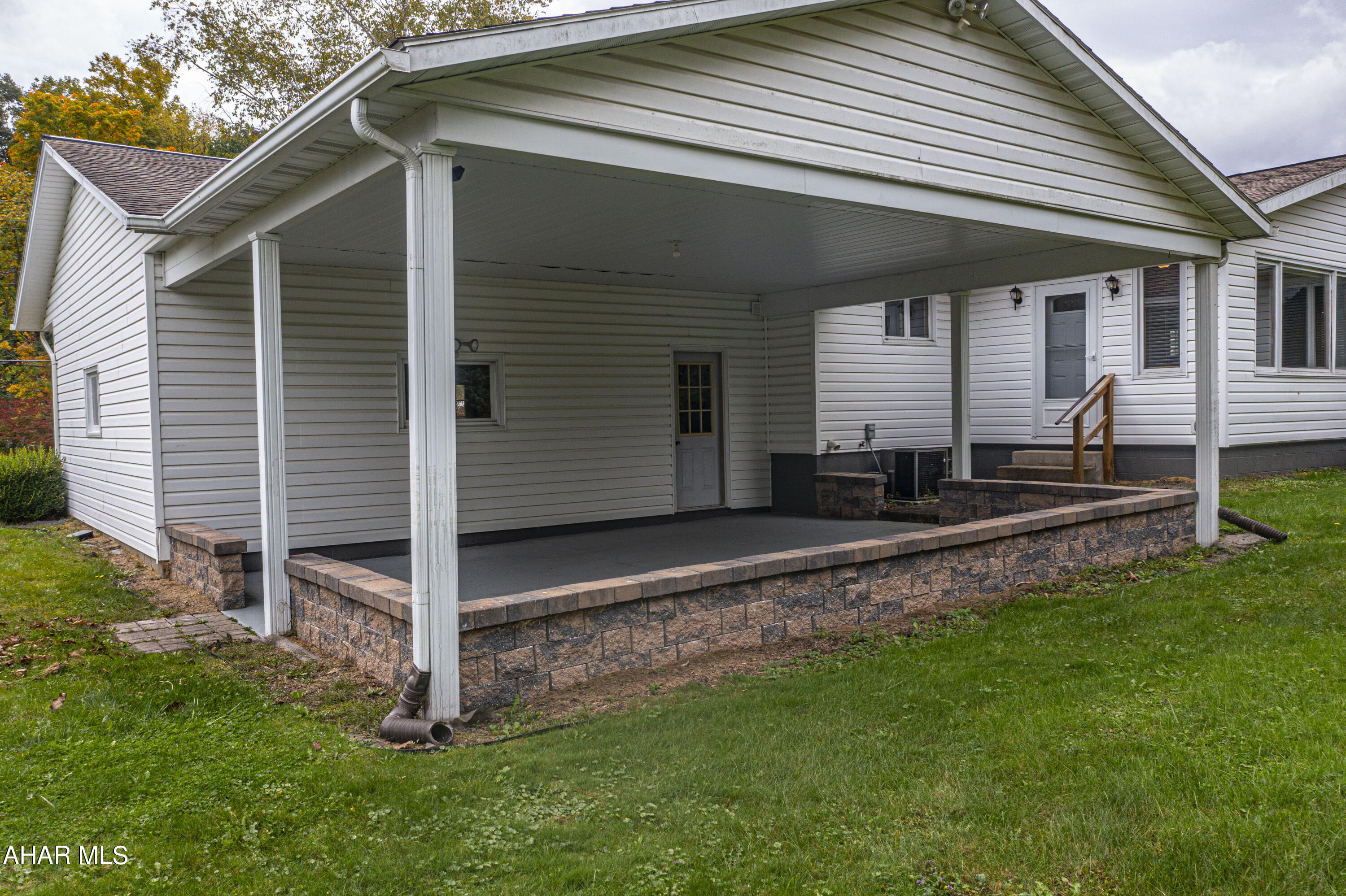 Foot of Ten - Residential