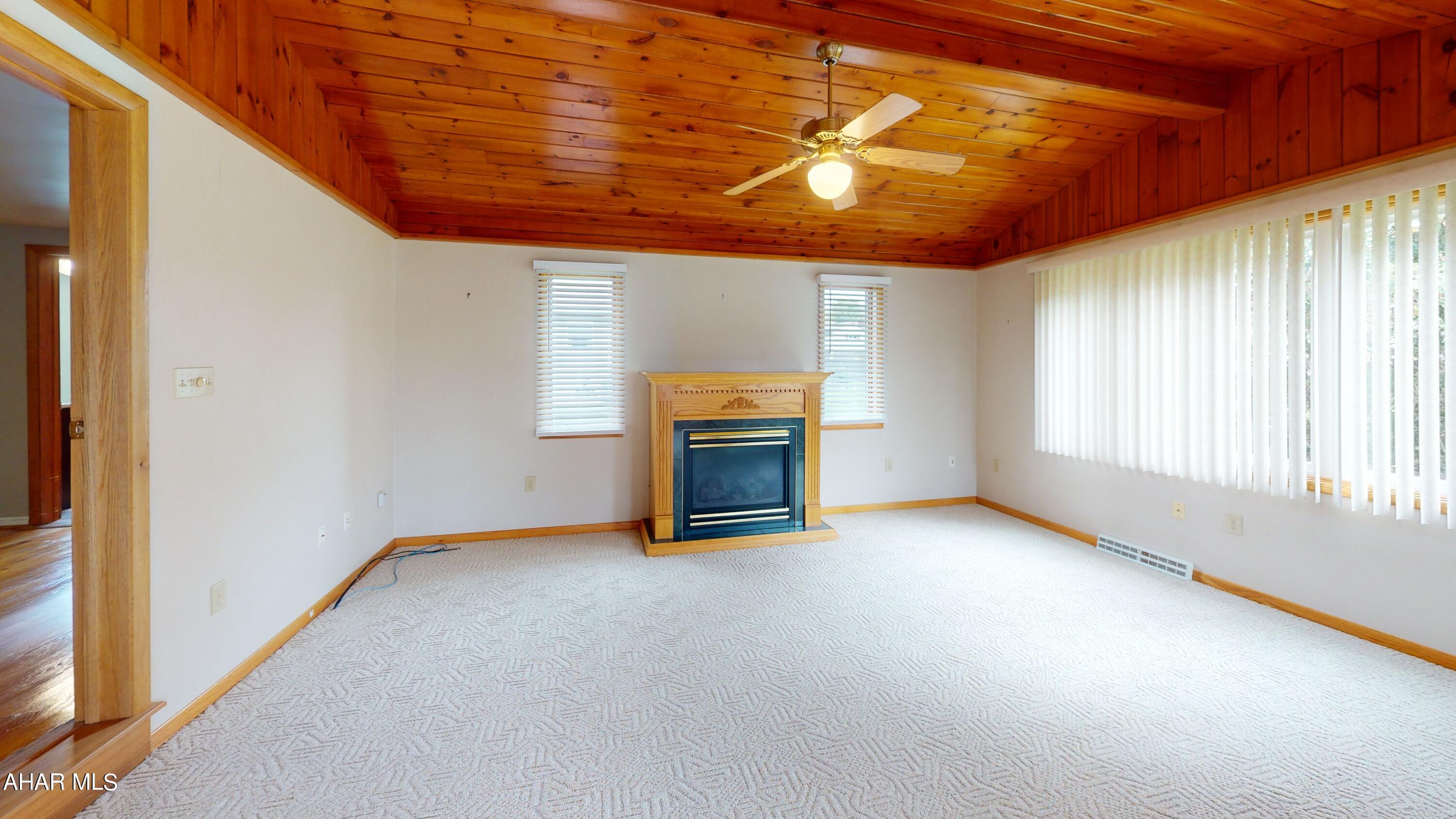 Foot of Ten - Residential