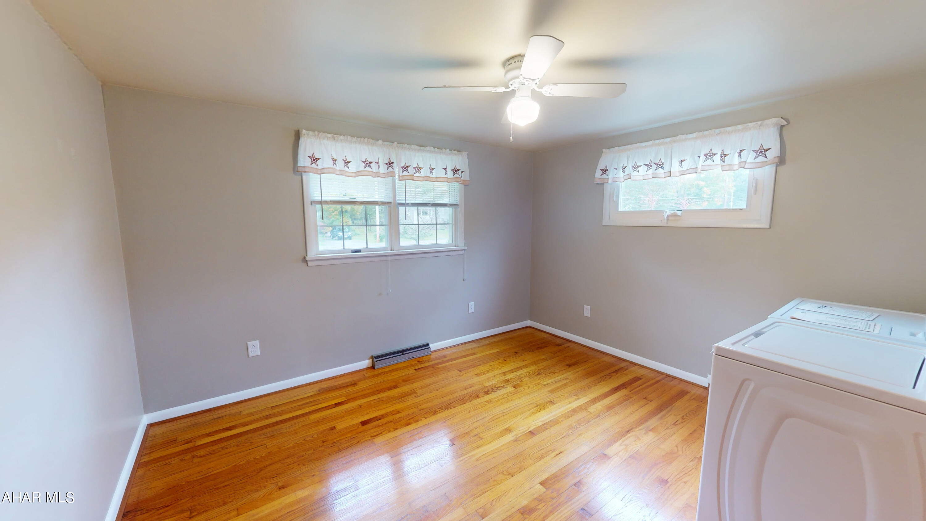 Foot of Ten - Residential