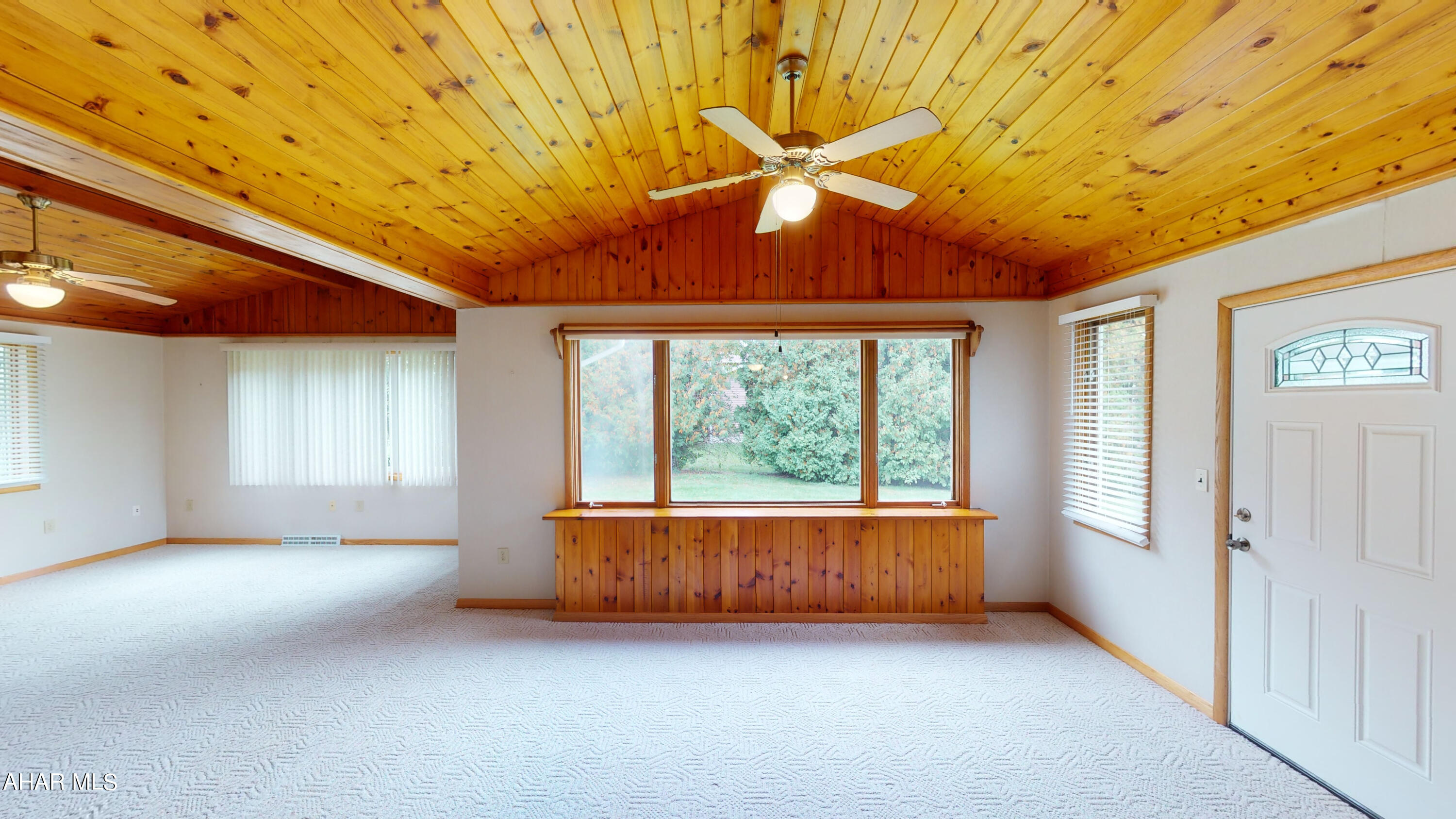 Foot of Ten - Residential