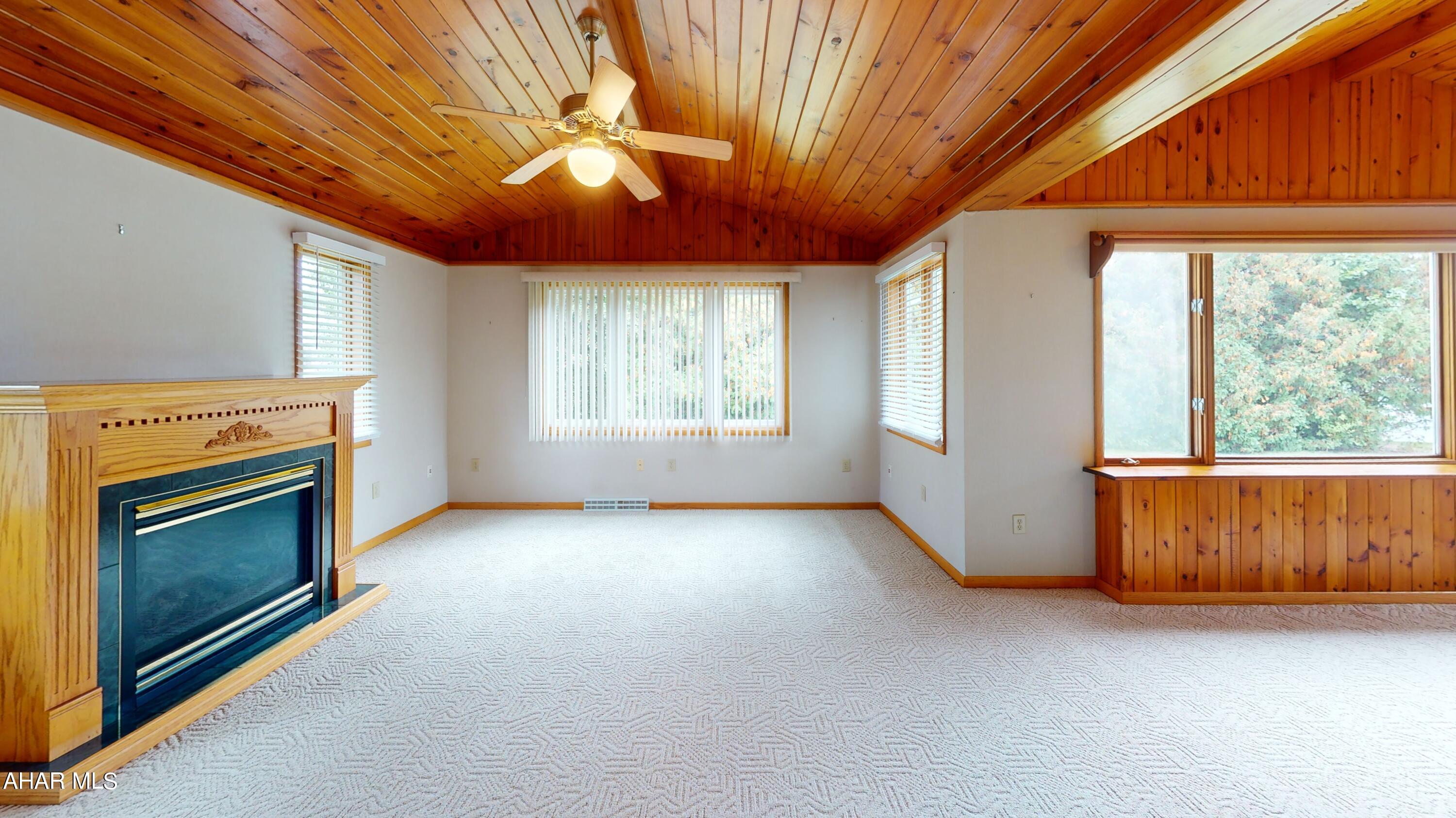 Foot of Ten - Residential