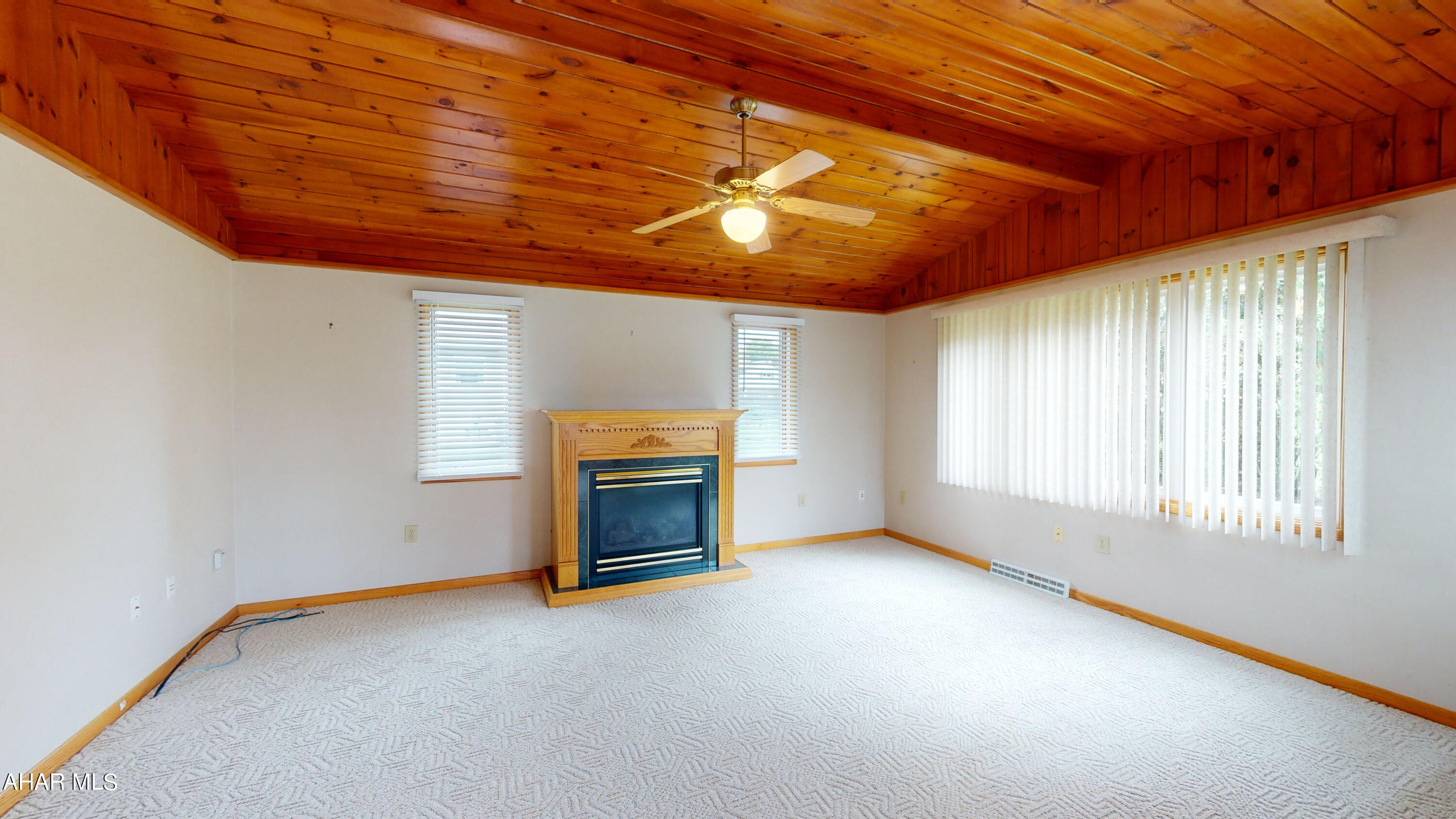 Foot of Ten - Residential