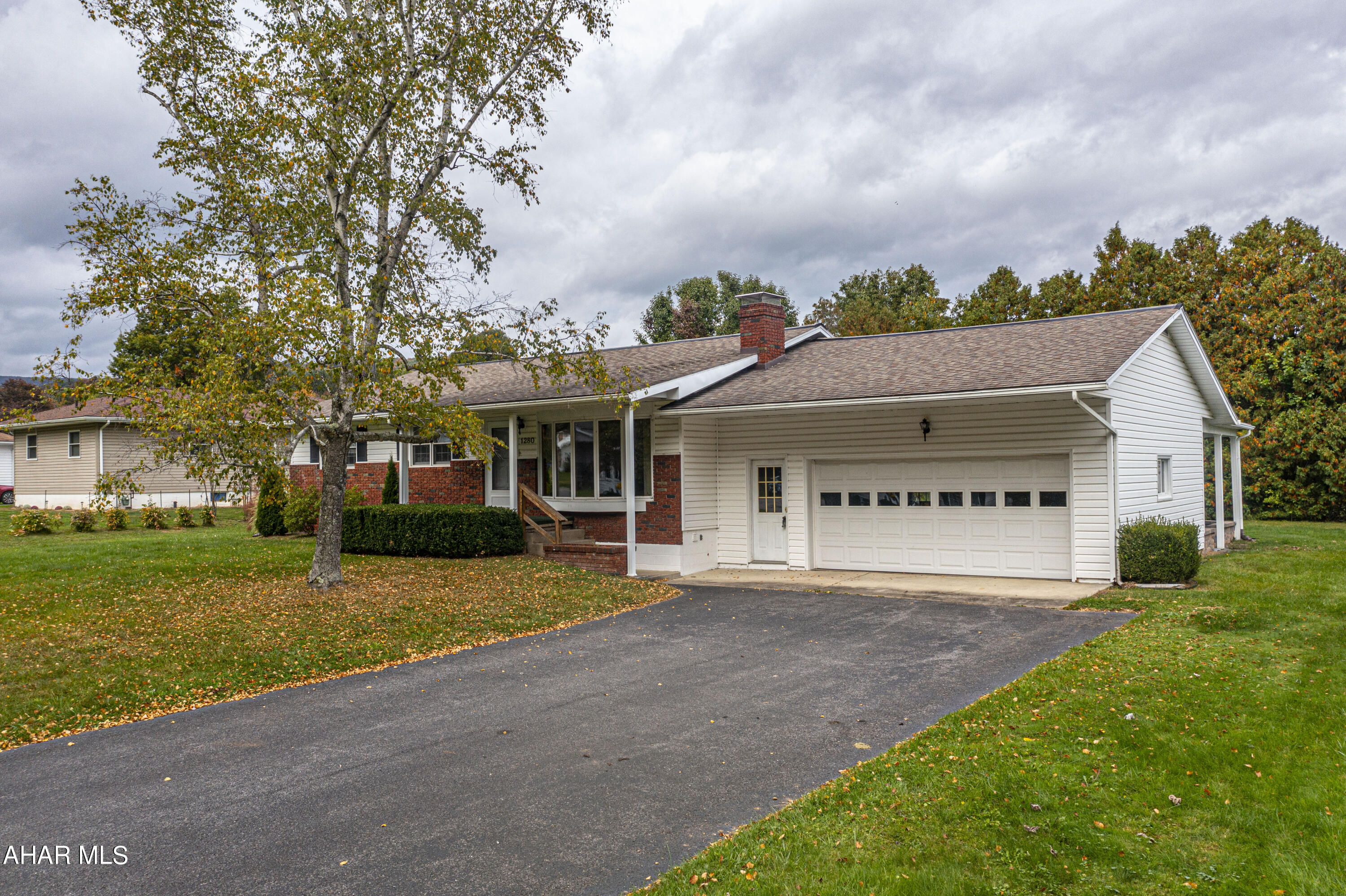 Foot of Ten - Residential