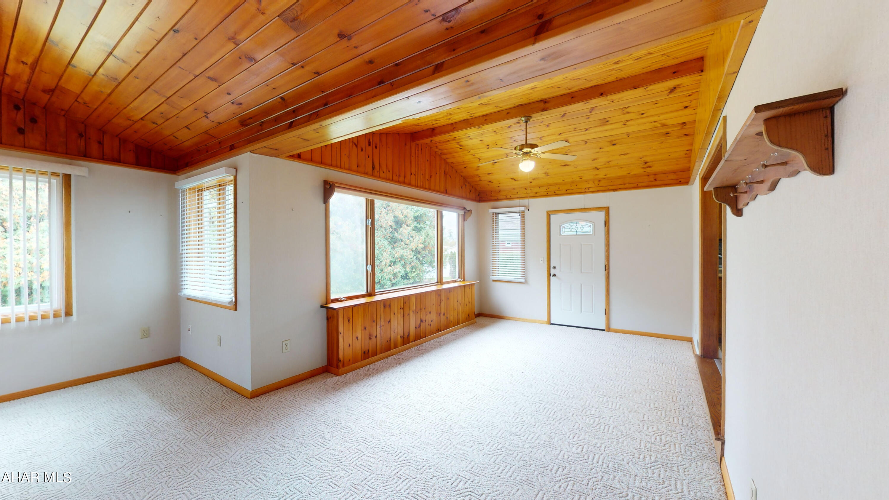 Foot of Ten - Residential