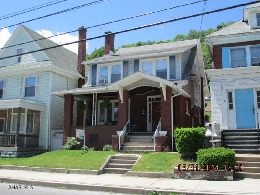 Beautiful Brick 2 story, 4BR, 1 Bath, Fireplace in Livin Room, New Bath, New Walls, Hardwood Floors, Newer oak kitchen and flooring. Newer furnace & roof. Covered Porch and Covered Patio. Fenced yard. Must see.