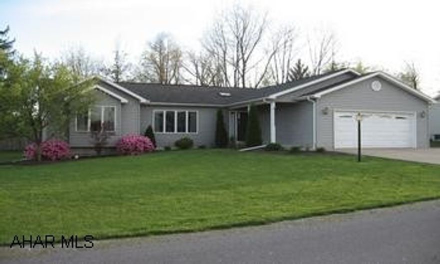 IMMACULATE 3 BR RANCH WITH SPACIOUS OPEN FLOOR PLAN, 1ST FLR. LAUNDRY, NICE DECK ON A .5 ACRE LEVEL LOT. POSSESSION ON OR AFTER 8/1/2007 IMMACULATE 3 BR RANCH WITH SPACIOUS OPEN FLOOR PLAN, 1ST FLR. LAUNDRY, NICE DECK ON A .5 ACRE LEVEL LOT. POSSESSION ON OR AFTER 8/1/2007