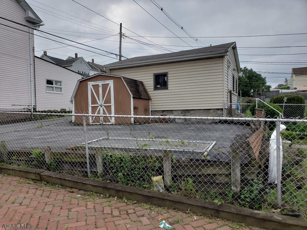 Unknown - Residential