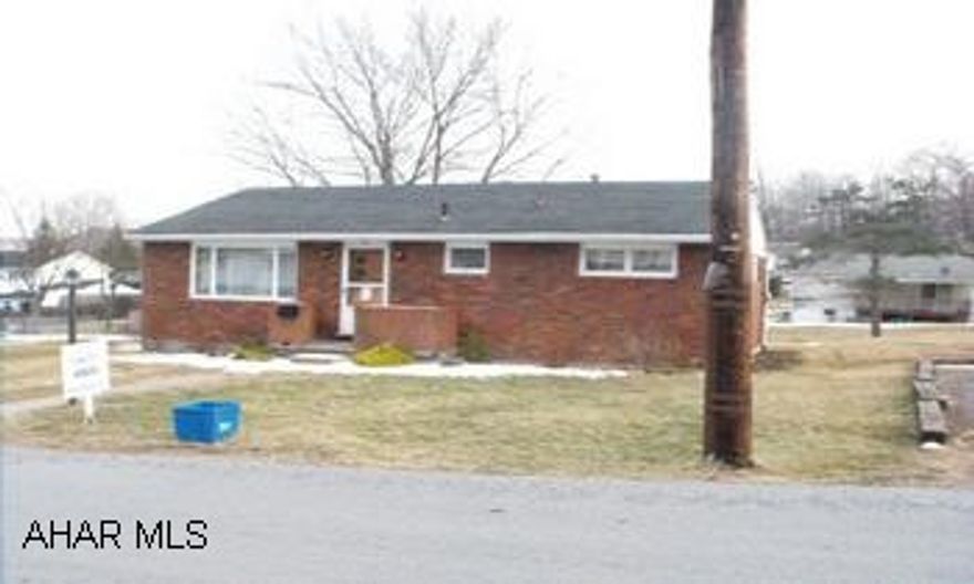 3BR, 1.5 BA brick rancher on large lot.  Needs TLC!