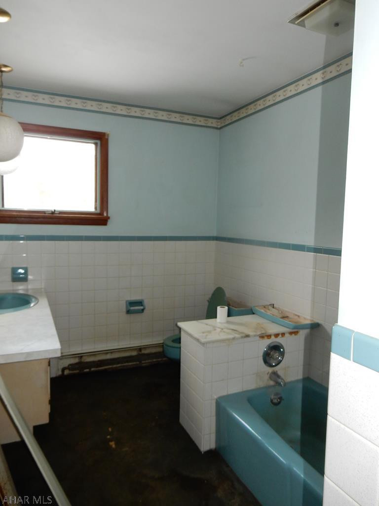 East Loop - Residential