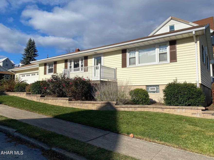 Nice one story in move-in condition.  Beautiful hardwood floors, gas hot water heat with split system AC.   Updated kitchen. Finished basement with berber carpeting and half bath. Newer windows and good mechanical systems.  Low maintenance home and lot.
