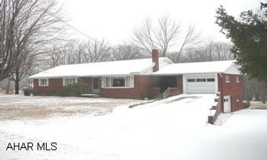 EXCEPTIONALLY WELL BUILT RANCH FEATURES HW FLOORS, WOOD TRIMS. APPLIANCES STAY. SPACIOUS ROOMS, COVERED PATIO, NEWER ROOF, CARPET. AVG. UTILITIES $153.00. SEWER IS TOWNSHIP. EXCEPTIONALLY WELL BUILT RANCH FEATURES HW FLOORS, WOOD TRIMS. APPLIANCES STAY. SPACIOUS ROOMS, COVERED PATIO, NEWER ROOF, CARPET. AVG. UTILITIES $153.00. SEWER IS TOWNSHIP.