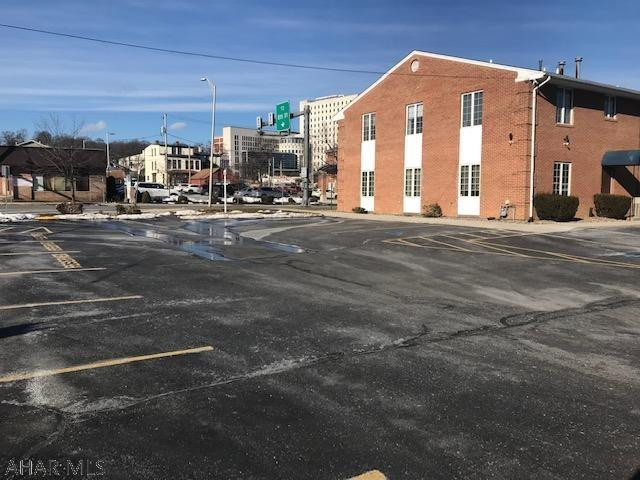 Unknown - Commercial Sale