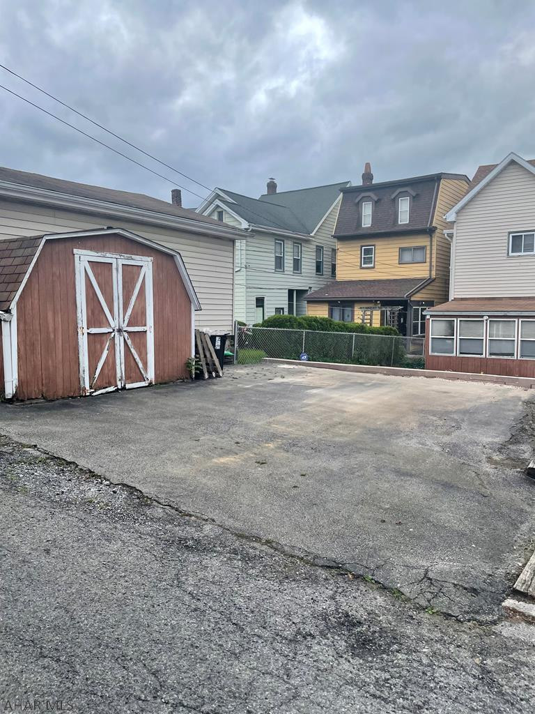 Unknown - Residential