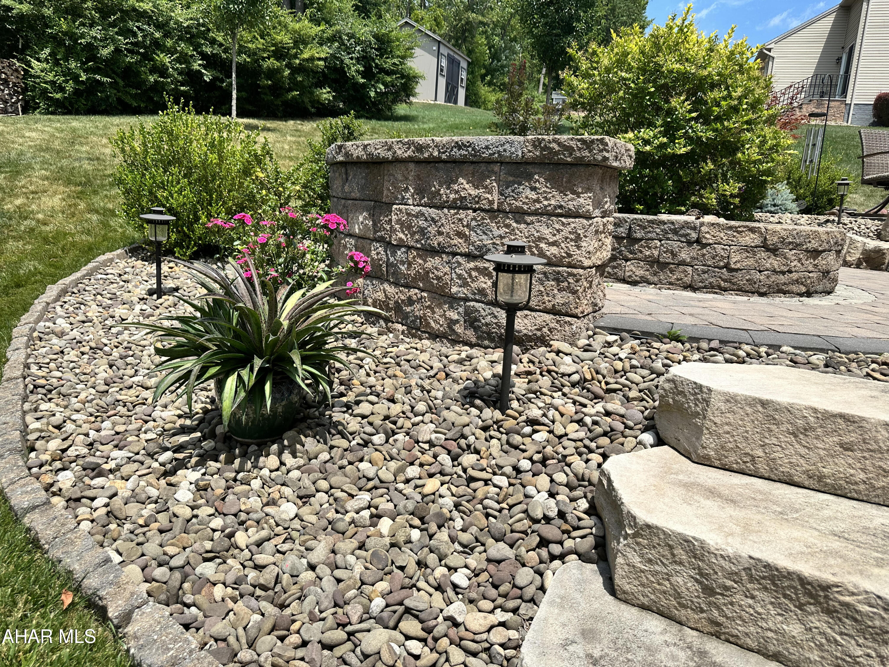 Rolling Hills - Residential