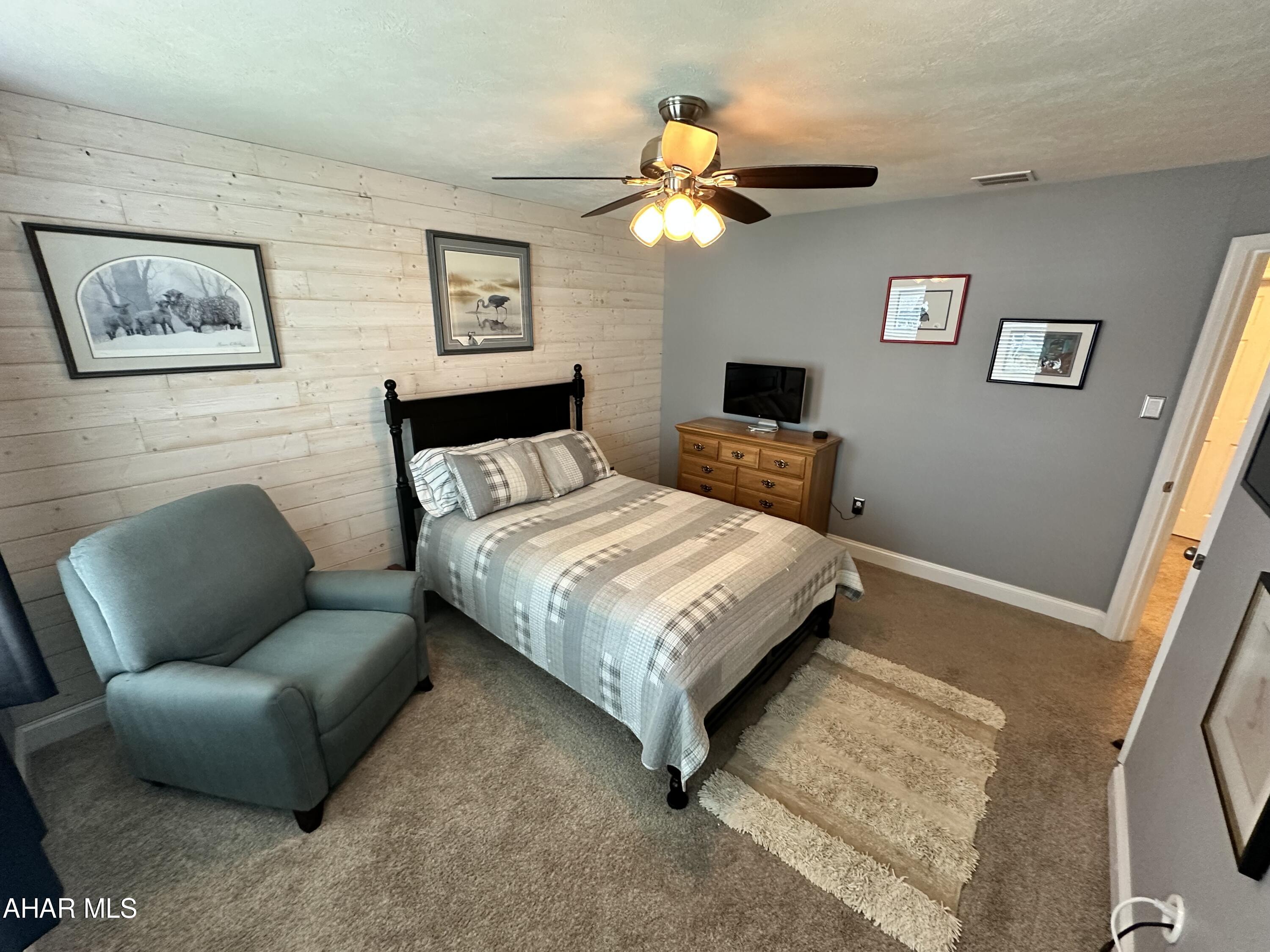 Rolling Hills - Residential