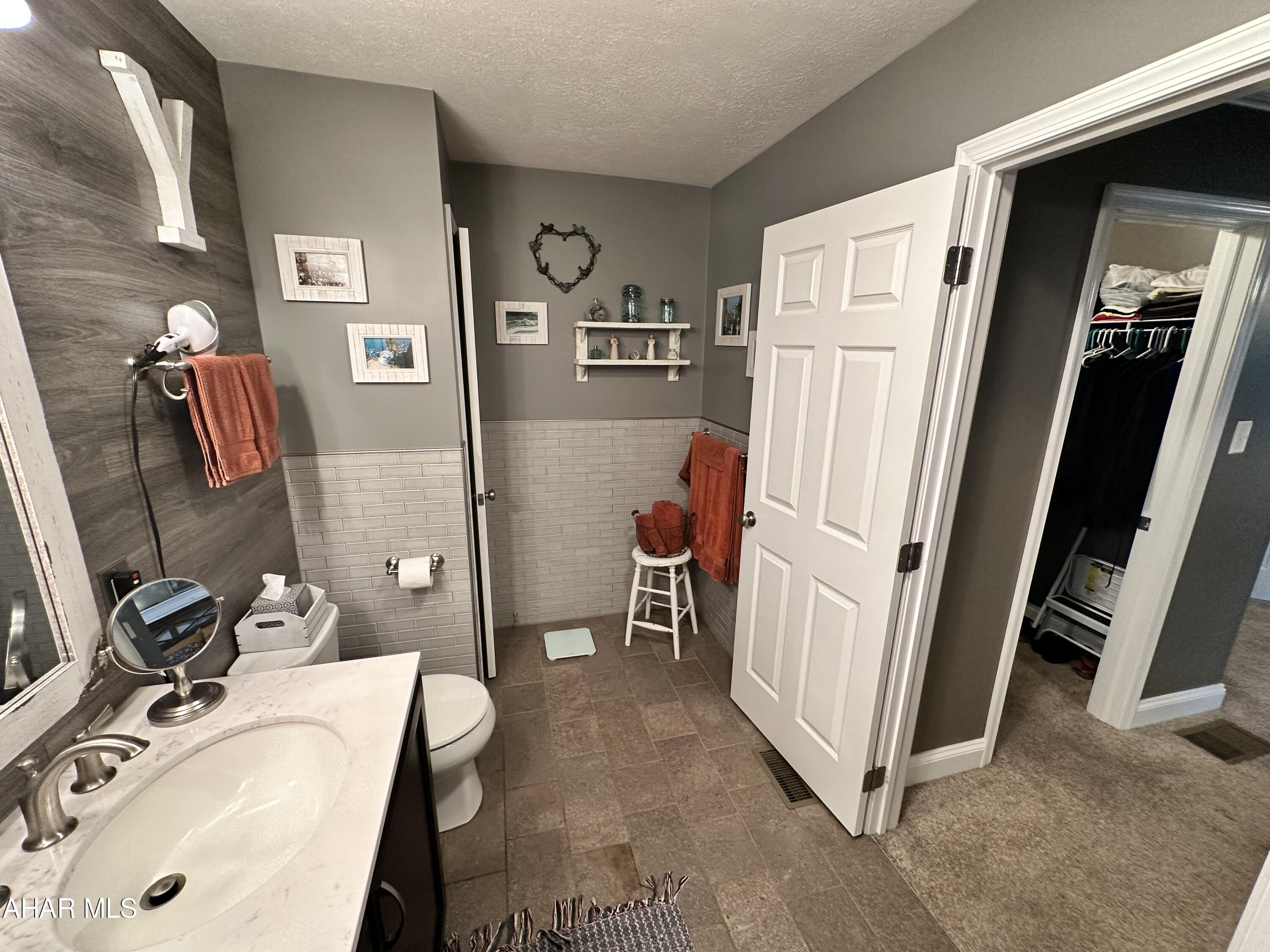 Rolling Hills - Residential