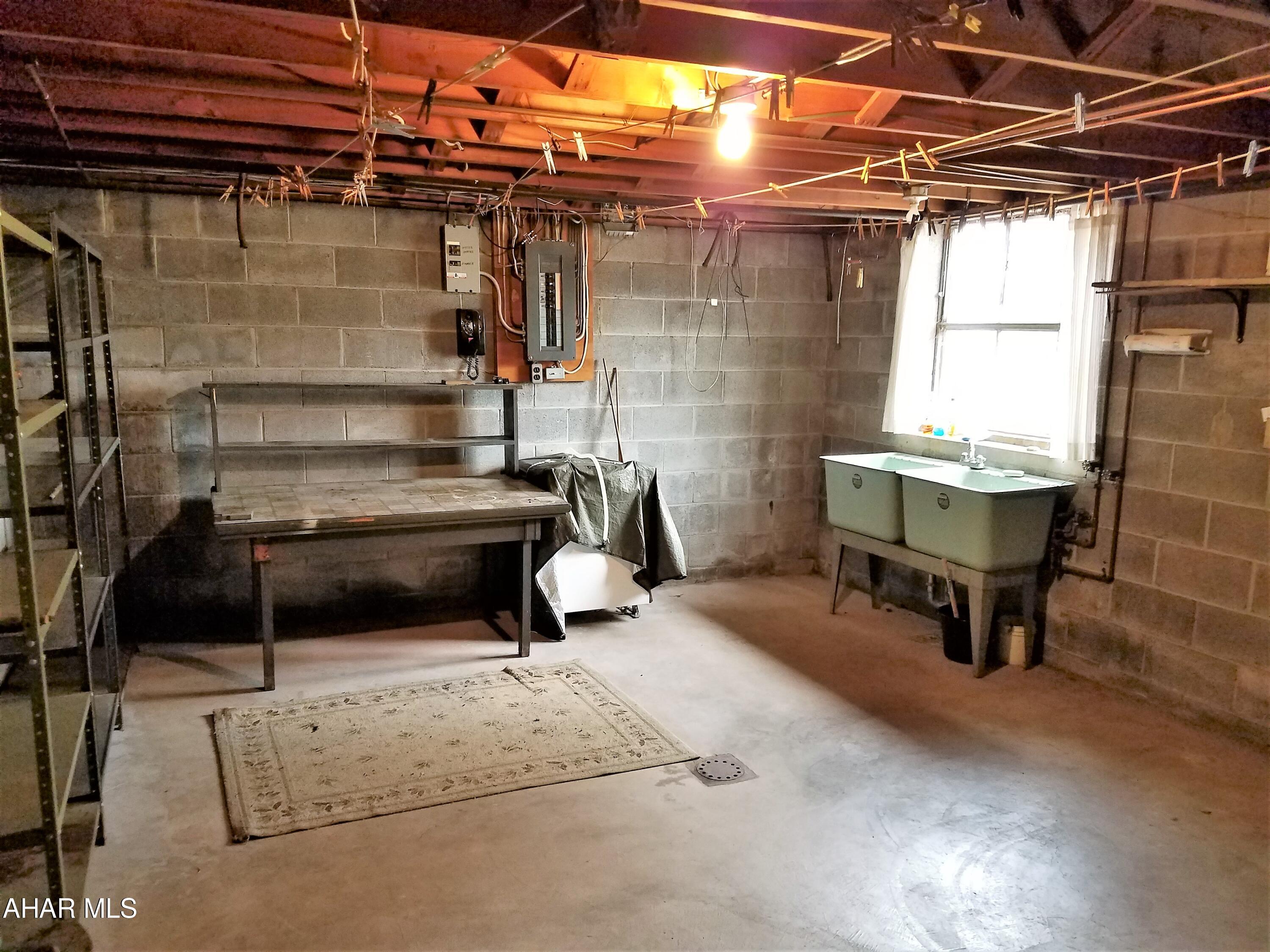 Meadowbrook Terrace - Residential