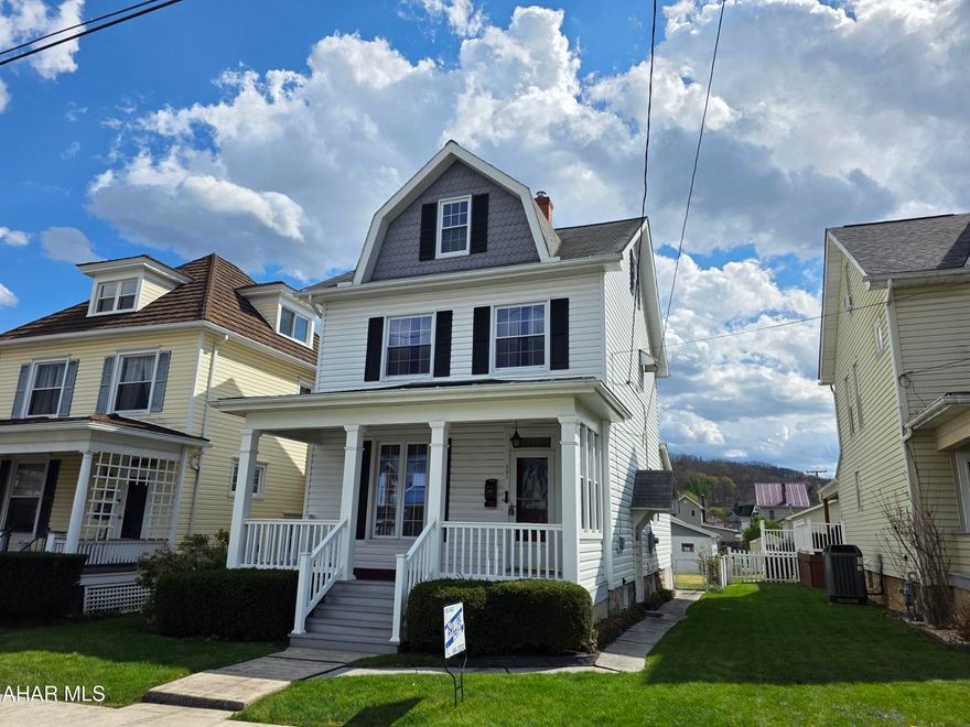 Well maintained 2 1/2 story, 3 bedroom home in close proximity to Reservoir Park and the Tyrone Area School District Campus.  Hardwood floor, plaster walls. Semi-modern eat-in kitchen. Sun room on first floor. Gas hot water baseboard heating system. 2 car detached 2 car block garage. Fenced back yard. Schedule your showing today !