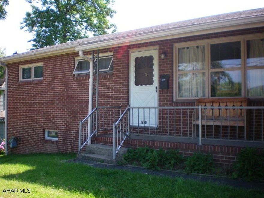 Cute brick ranch with hardwood floors, 1 car garage in a great location.  Walk to school.  Taxes being appealed in Sept.