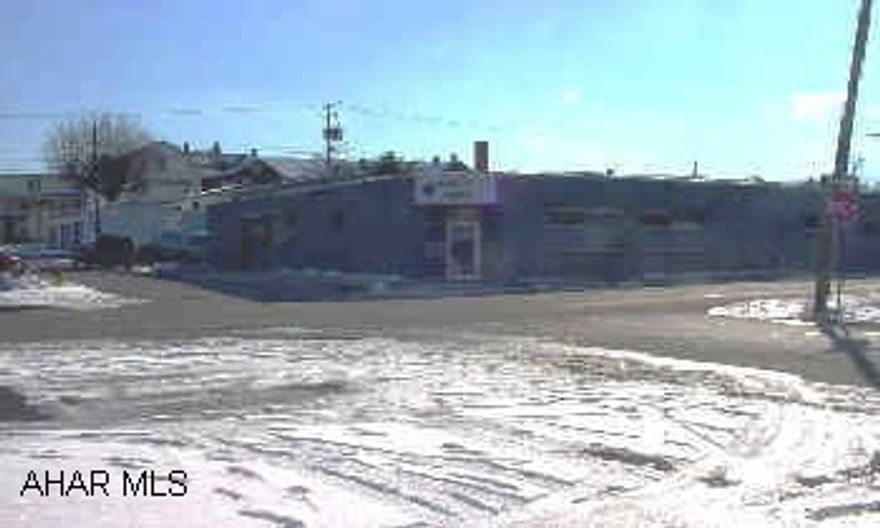 521-25 7th Ave. and 601-609 7th Ave. Property includes parking lot across 6th Street. Well maintained building with office space and warehouse space. Loading dock and drive-in capability. Occupancy not available until March 2006.