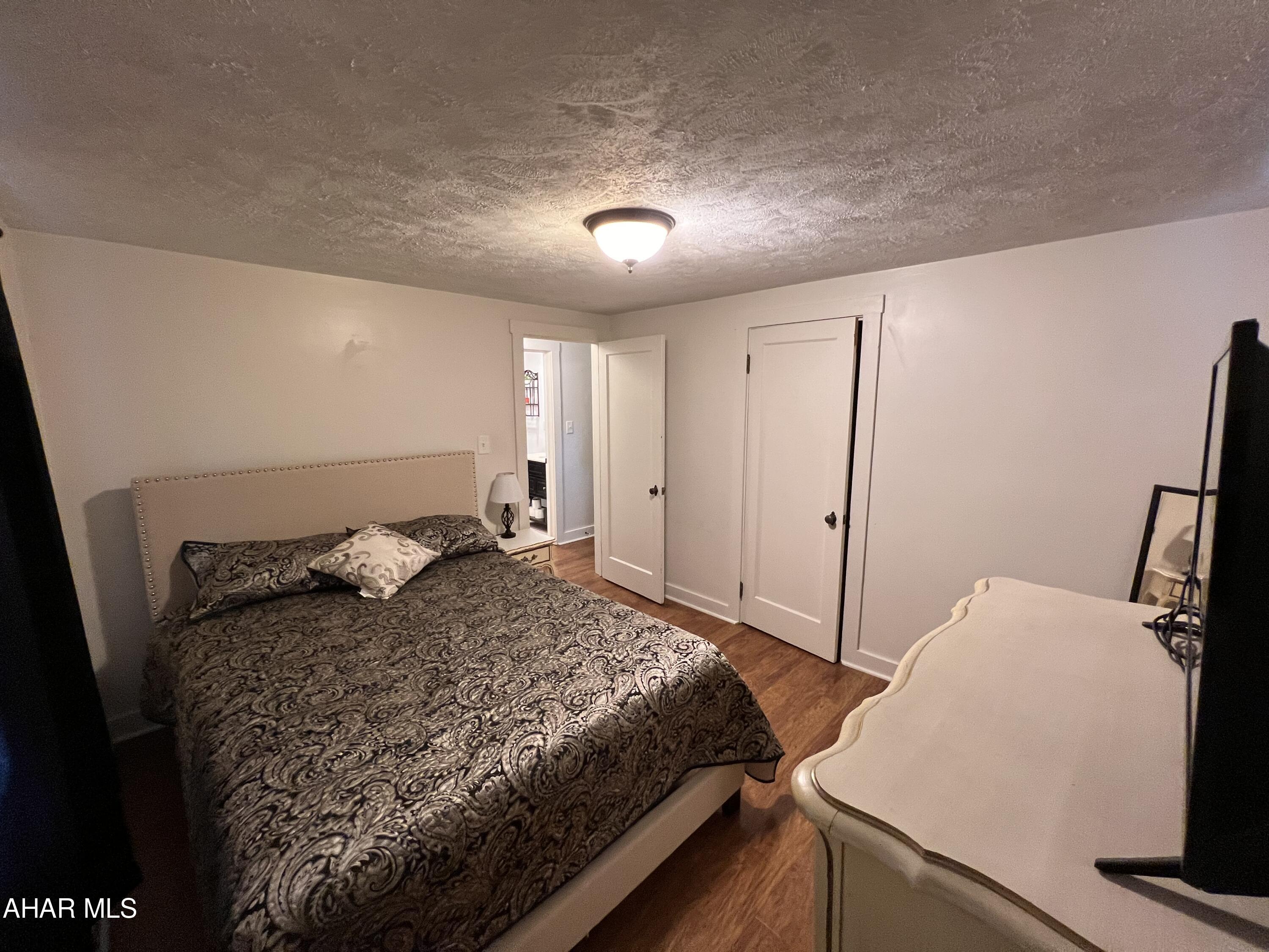 Llyswen - Residential