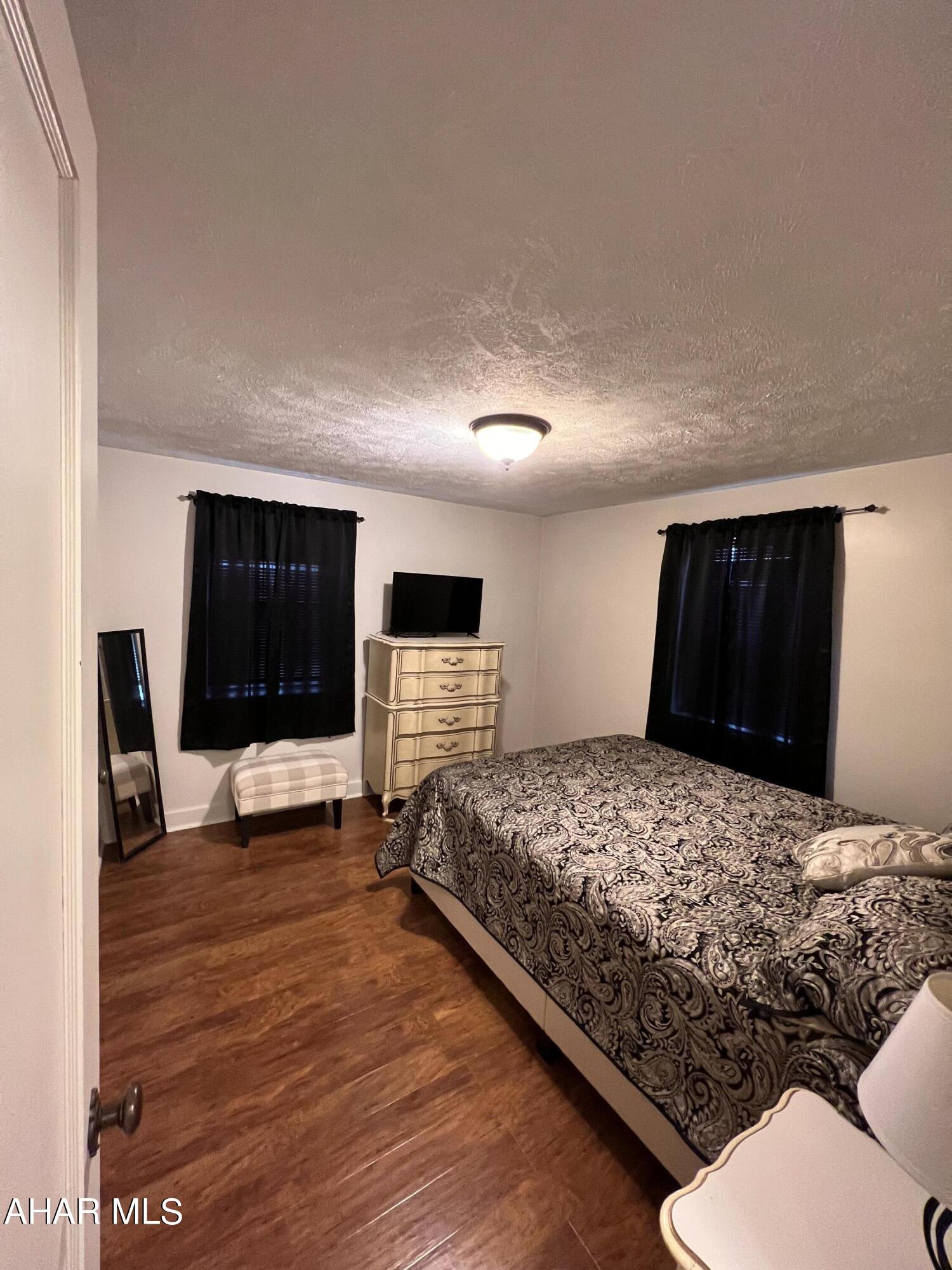 Llyswen - Residential