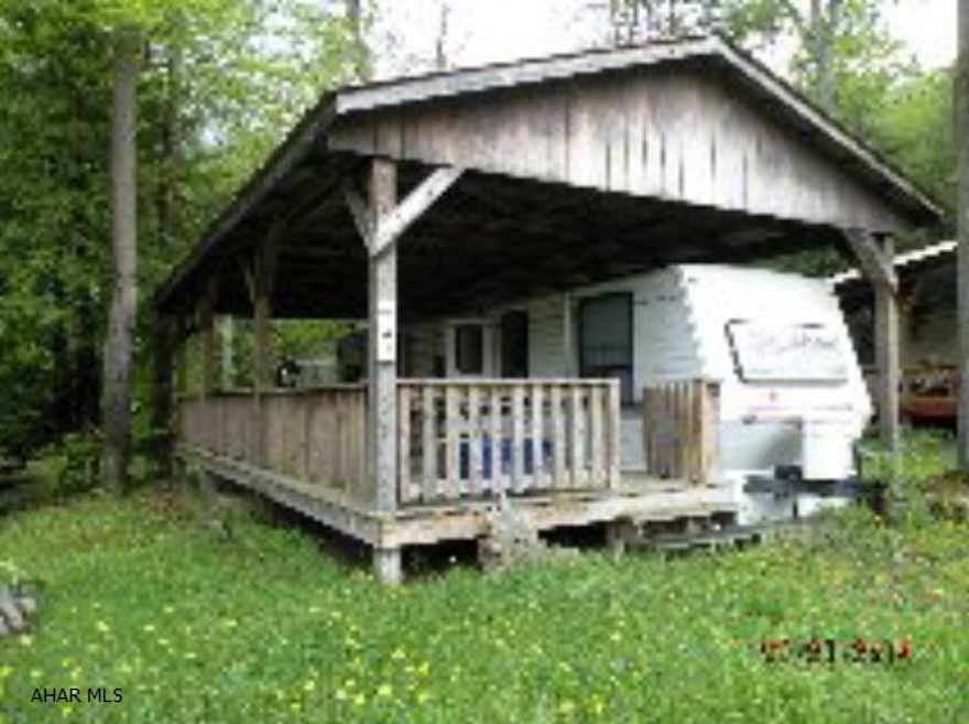 Don't miss this one! 2 lots, 2 BR's, One BR has 2 bunk beds. Enjoy this camper w/ full pavilion & large deck. All amenities of Glendale Yearound.Minutes from Prince Gallitzin Park, State game lands and Rock Run