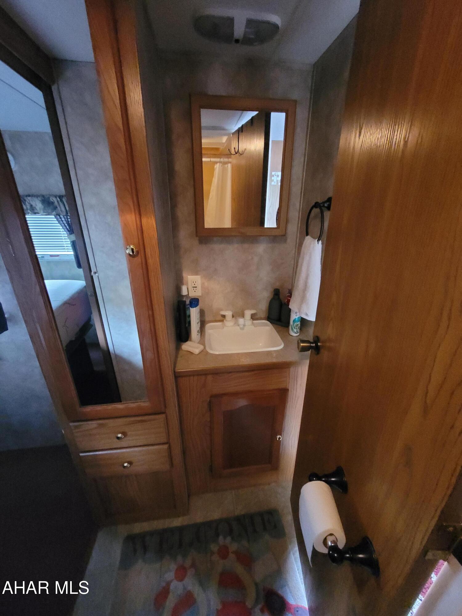 Glendale Yearound - Residential