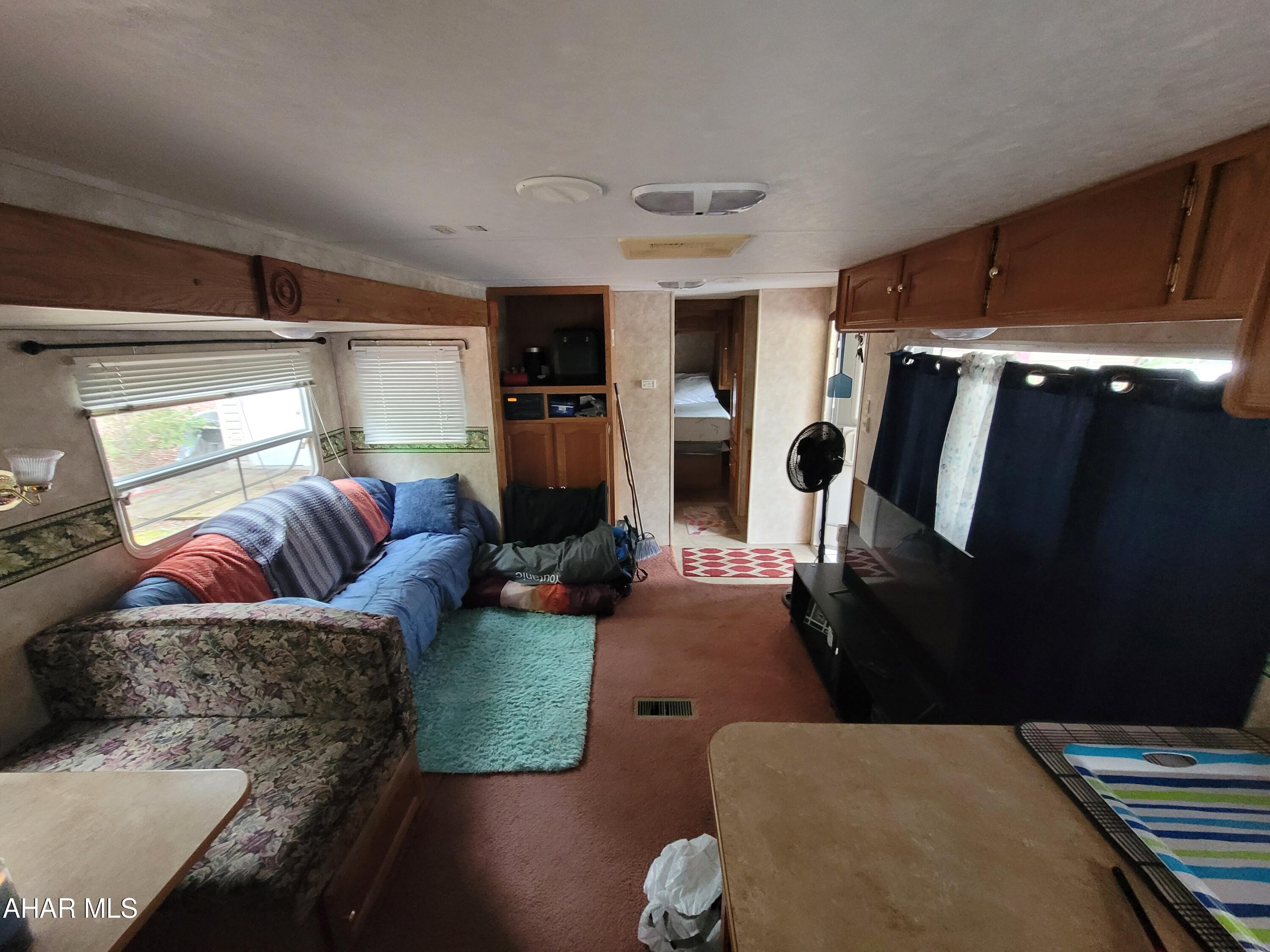 Glendale Yearound - Residential