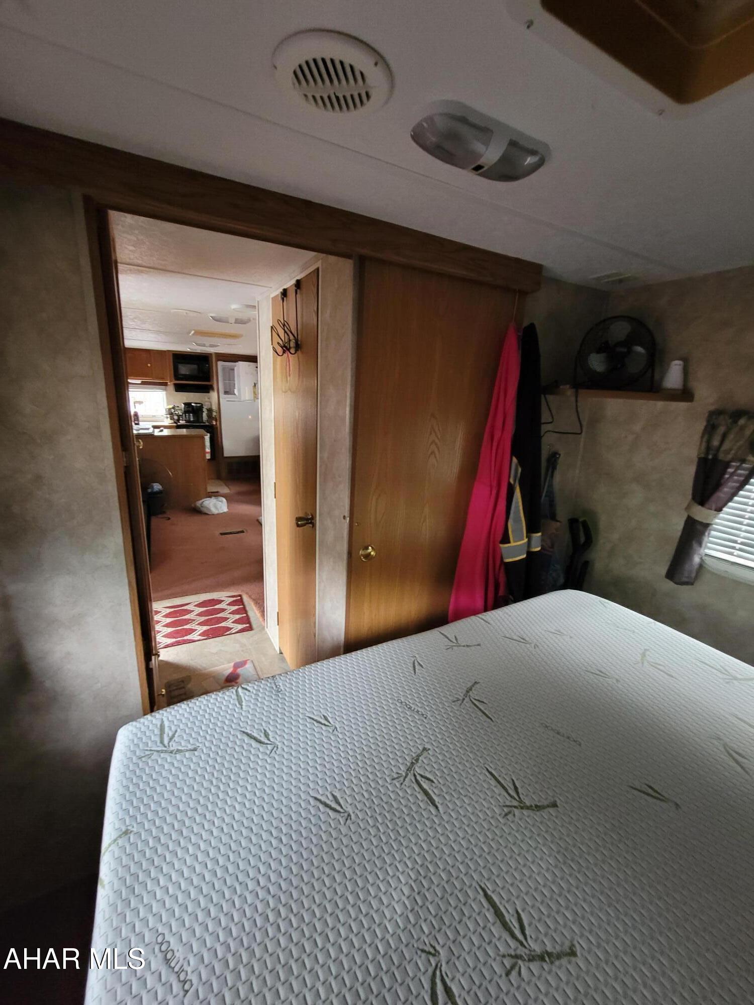 Glendale Yearound - Residential