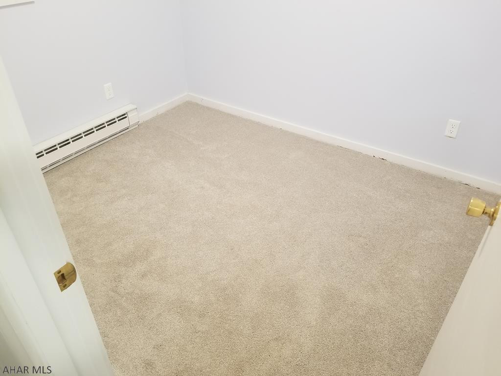 Glendale Yearound - Residential