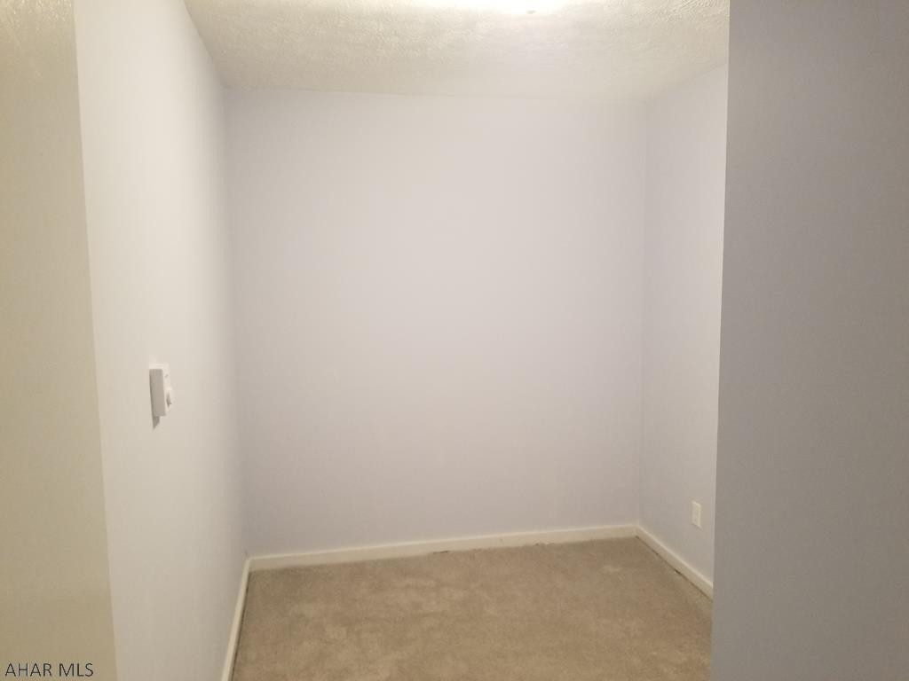 Glendale Yearound - Residential