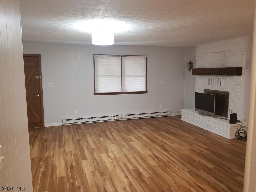 Glendale Yearound - Residential