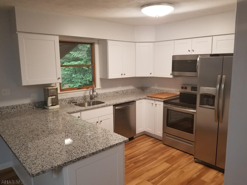 Glendale Yearound - Residential