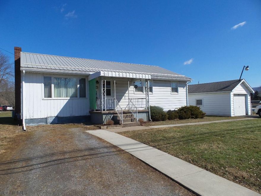 Bellwood one story with three large bedrooms, eat-in kitchen, central air, updated mechanics and new roof.  Garage and over a quarter of an acre!