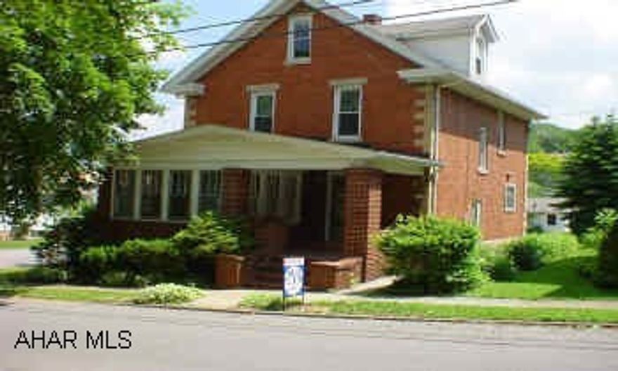 IMPRESSIVE BOROUGH CORNER BRICK, GOOD CONDITION, 3 BR, STYLIZED KITCHEN & BATH, GARAGE & MORE!! IMPRESSIVE BOROUGH CORNER BRICK, GOOD CONDITION, 3 BR, STYLIZED KITCHEN & BATH, GARAGE & MORE!!
