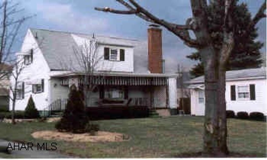 Extremely nice 2 bedroom, 2 1/2 bath w/ beautiful gardens. Full Bath on first floor,Partially finished basement,C/A,Need to Settle Estate.  Beautiful Corner Lot, Nice Large Rooms-Large Closets-Water Proofed Basement-Family Room w/Kitchen & Walkout Basement. Full Bath on first floor,Partially finished basement,C/A,Need to Settle Estate.