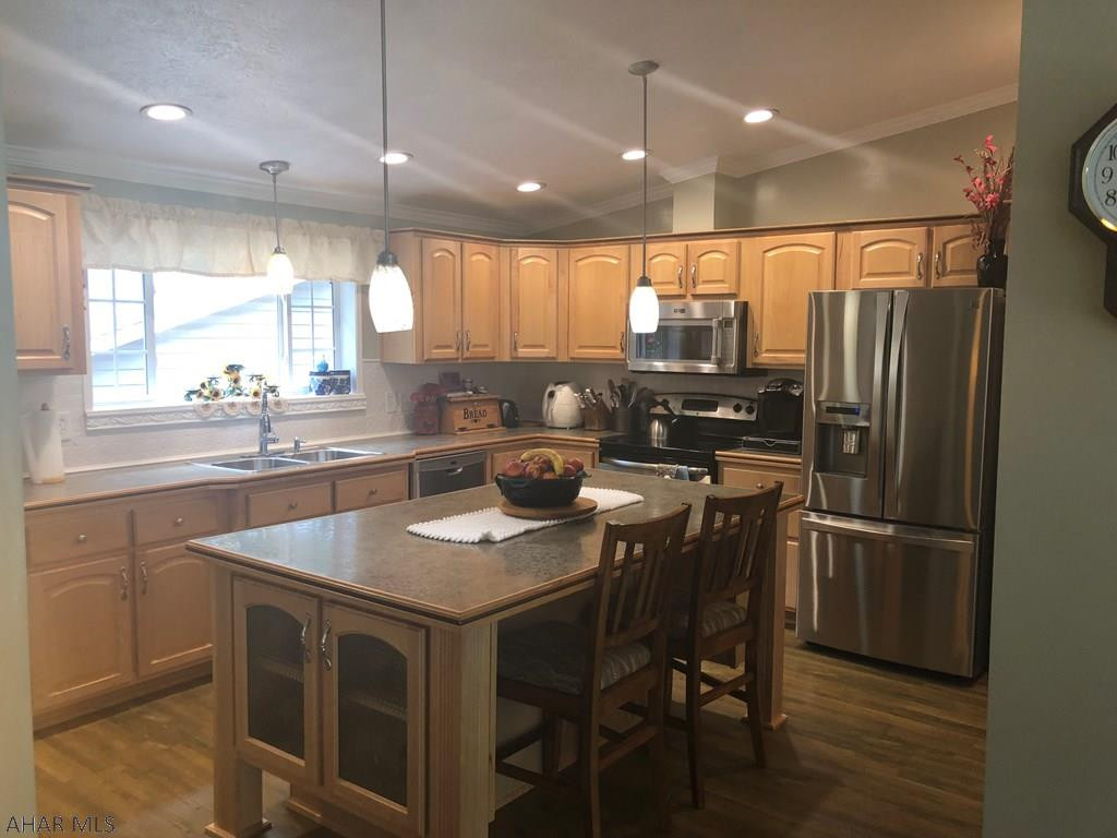 Glendale Yearound - Residential