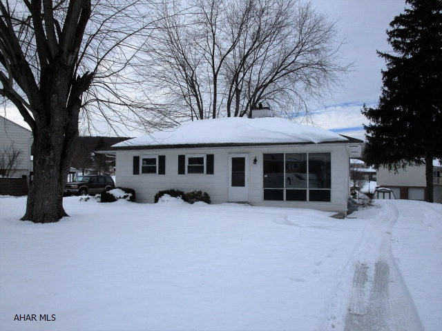 Lakewood Manor - Residential