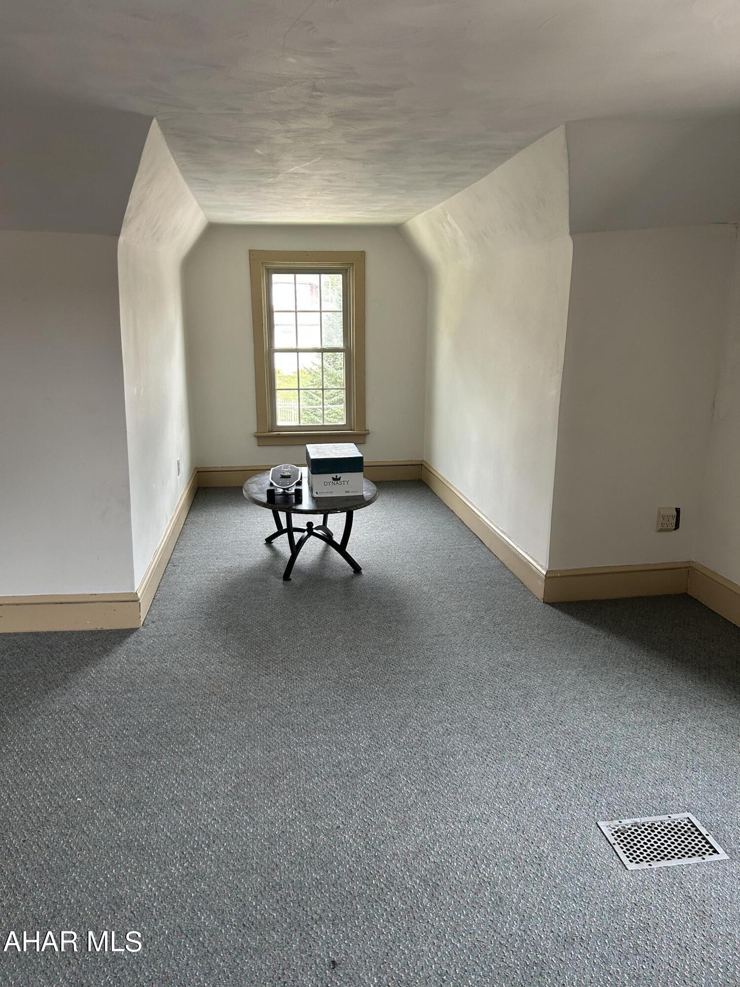 Juniata - Residential