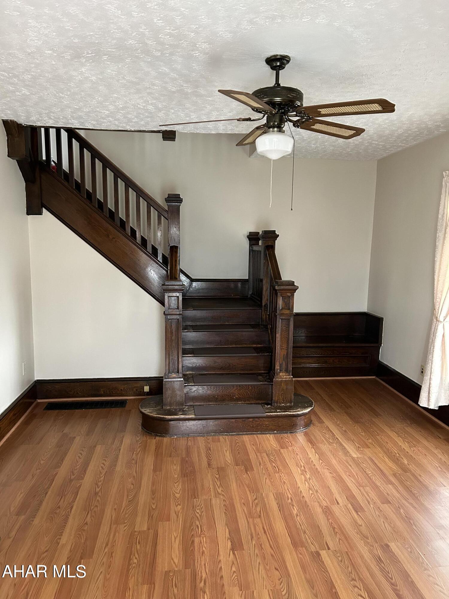 Juniata - Residential