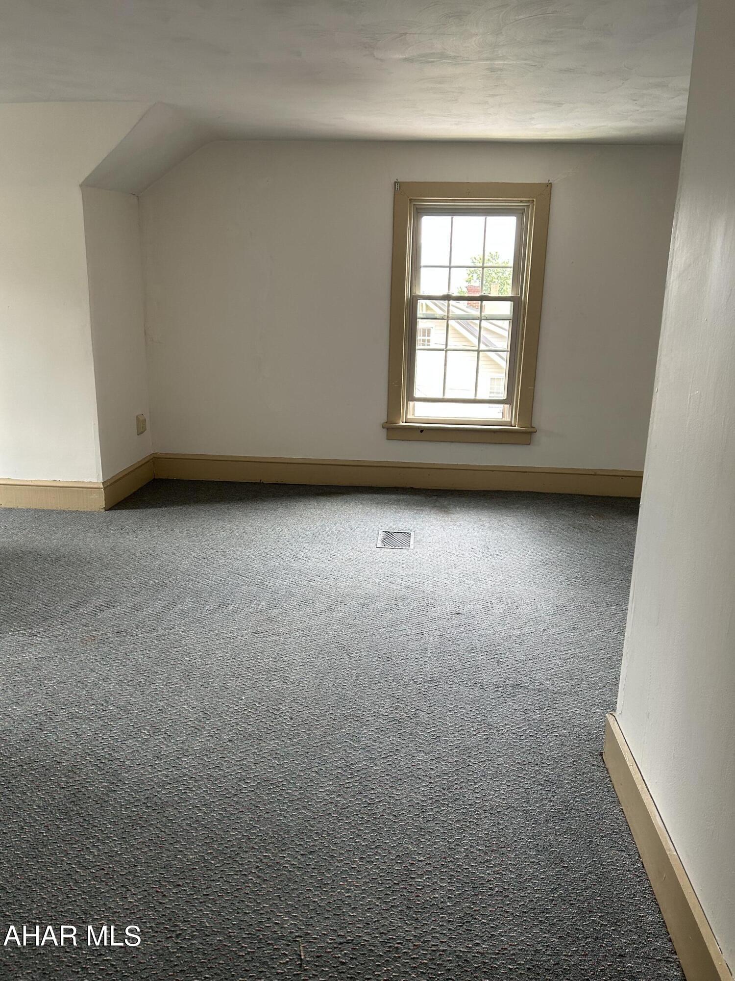 Juniata - Residential