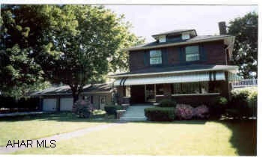 Lovely brick home in one of Altoona's finest neighborhoods.  Newer 3 car garage and very motivated Seller! Price drastically reduced!  Now listed @ 124900.  Seller is motivated and asking for offers!