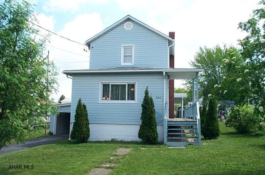Nicely Fininshed - Maintenance Free, 2 Bedroom Colver Home. Eat-in kitchen, side deck, 1 car garage.